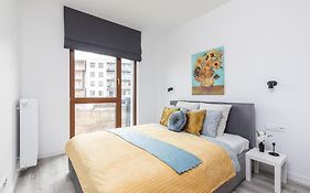 Superapart Herbu Janina 4, Wilanow, Szpital Medicover, Paley, Parking